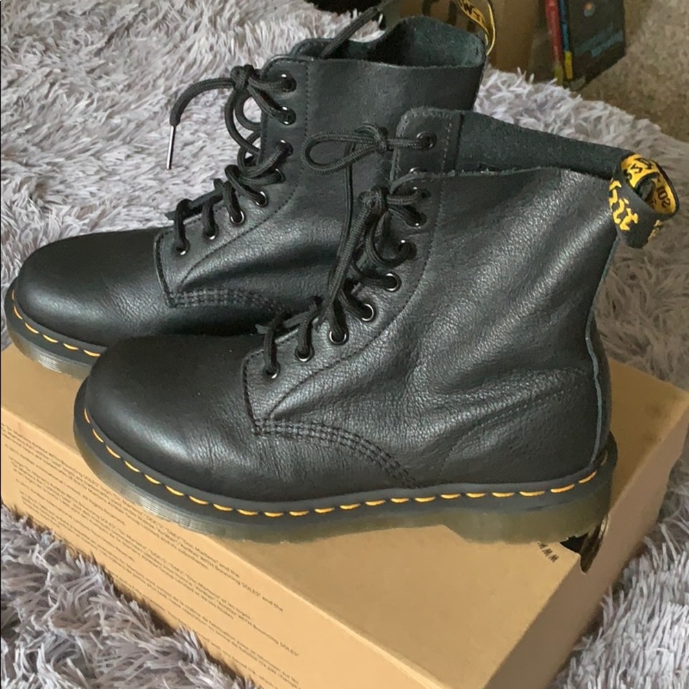 Dr. Martens 1460 Pascal size 8